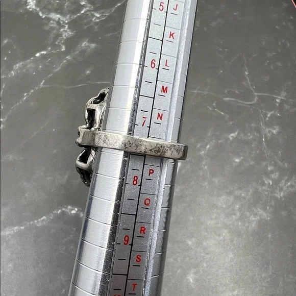 Vintage Sterling Mother of Pearl Cameo Black Onyx Ring - Picture 9 of 10